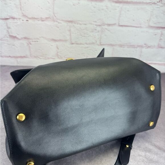 Salvatore Ferragamo Trifolio Black Leather Backpack - Picture 8 of 15